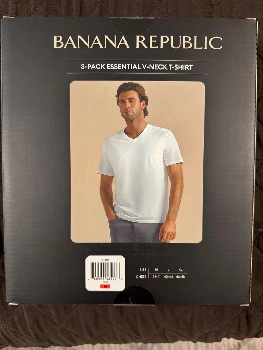Banana Republic Men’s 3-Pack Essential V-Neck T-Shirts - White